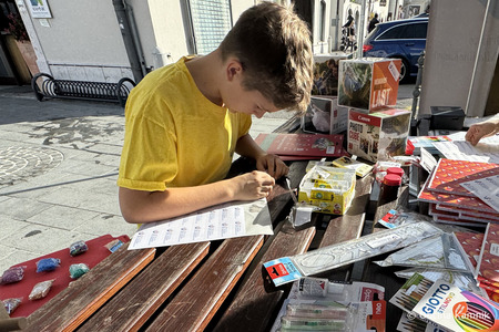 Društvo prijateljev mladine Kamnik na Glavnem trgu (4)